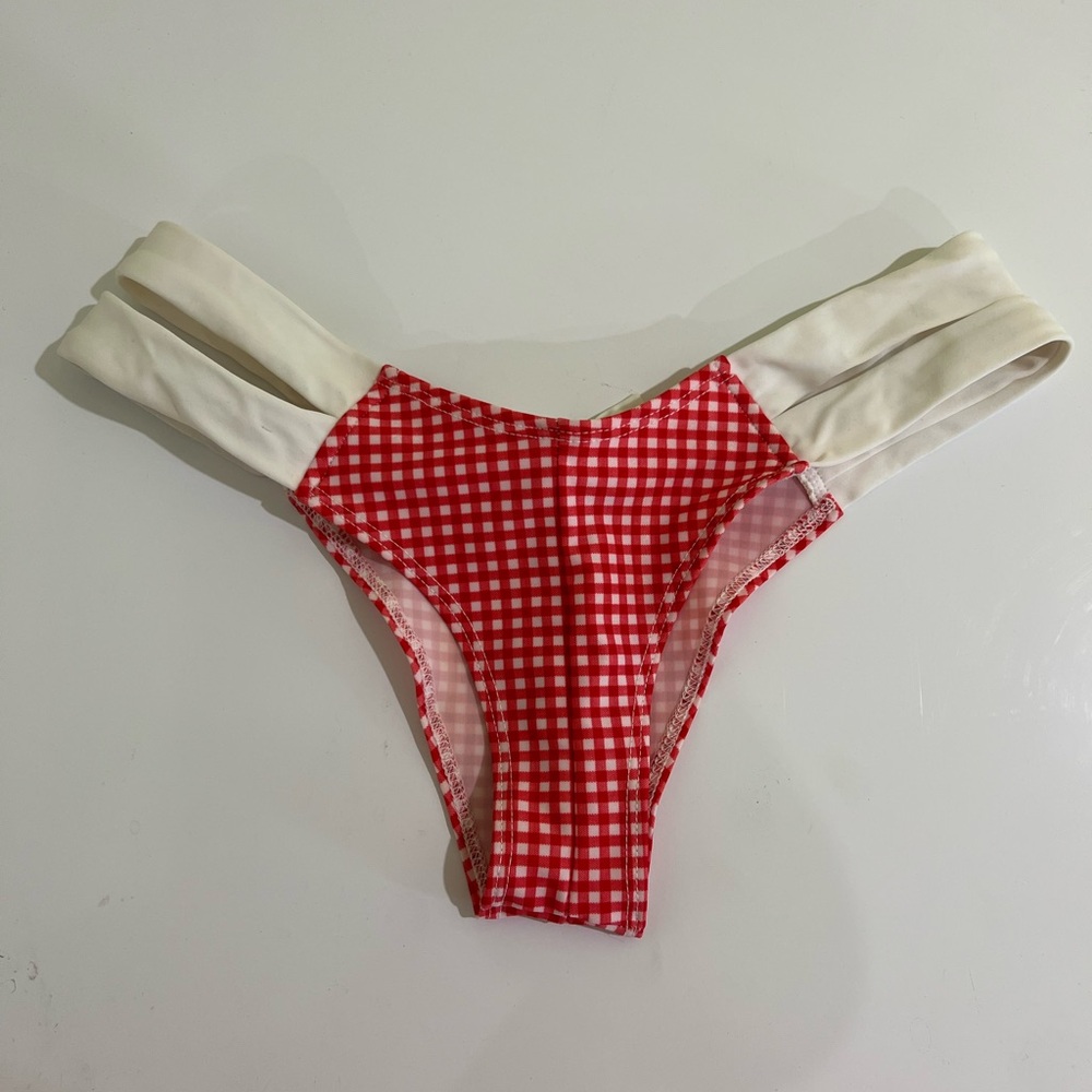 Montce gingham with bow bikini bottoms